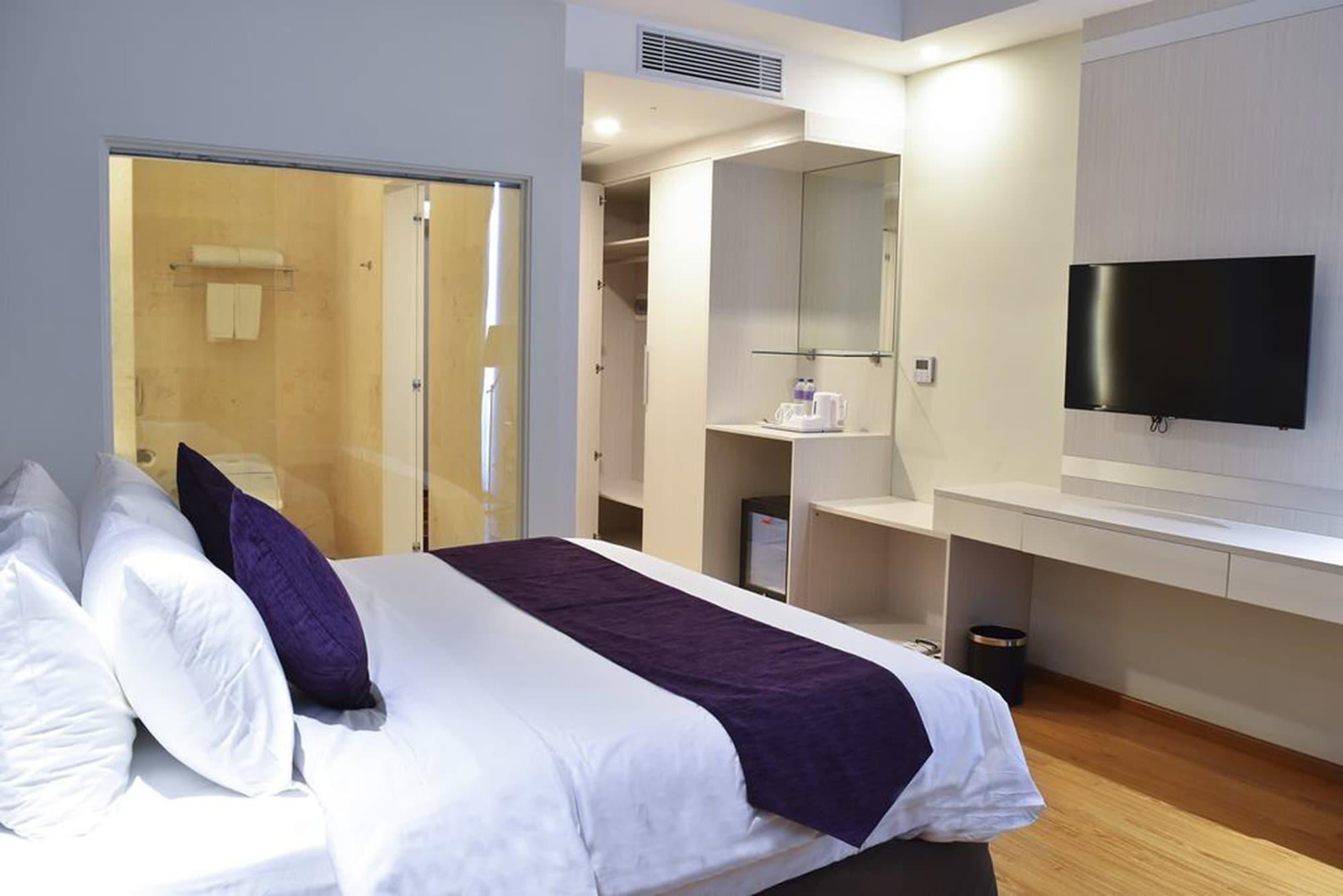 Platinum Hotel & Convention Hall Balikpapan Ngoại thất bức ảnh