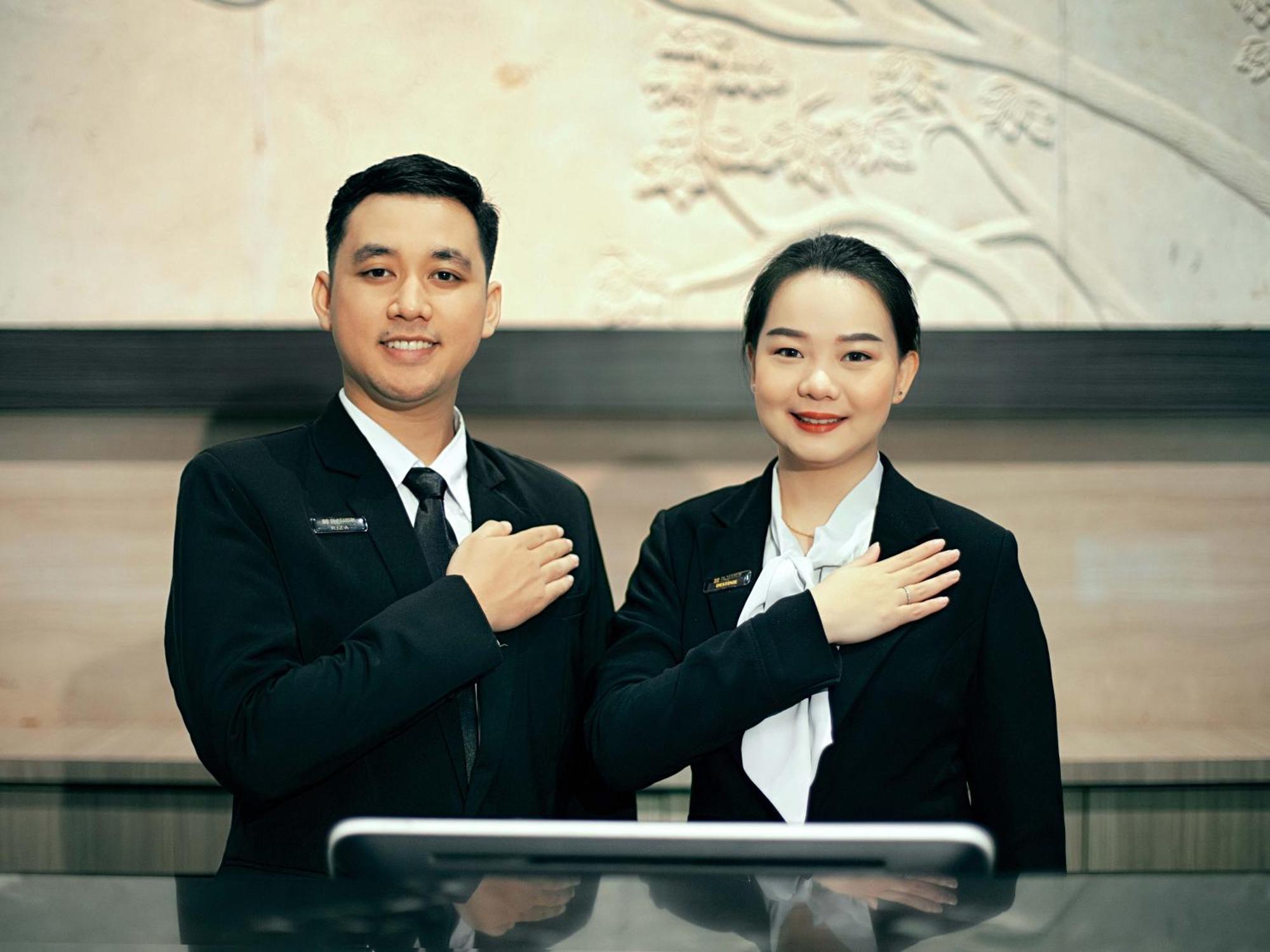 Platinum Hotel & Convention Hall Balikpapan Ngoại thất bức ảnh
