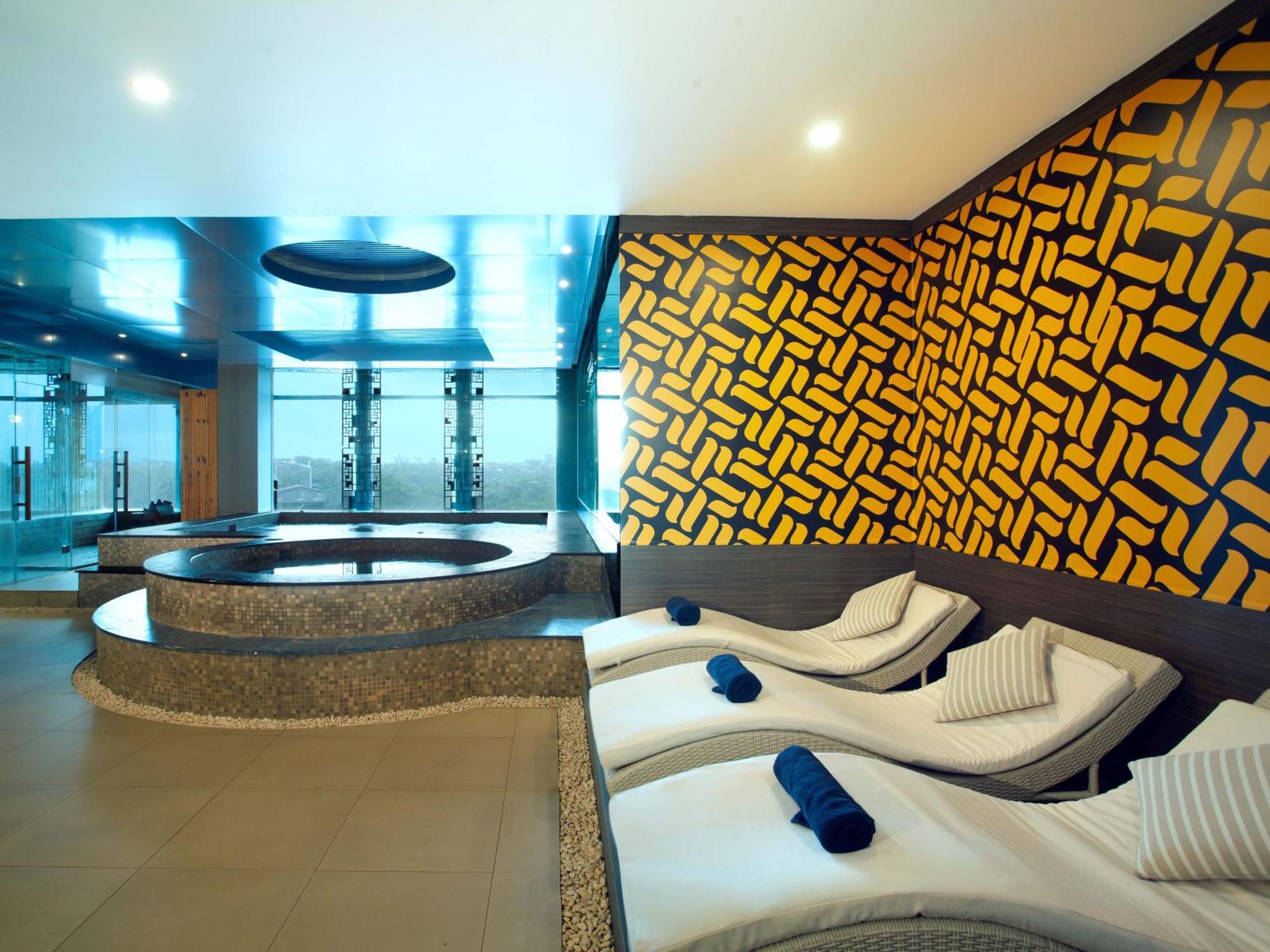 Platinum Hotel & Convention Hall Balikpapan Ngoại thất bức ảnh